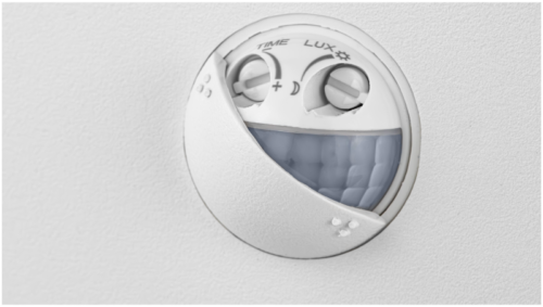 Oprawa naścienna LED z czujnikiem ruchu, okrągła 230VAC 10W 140° SLKK10W TRACON